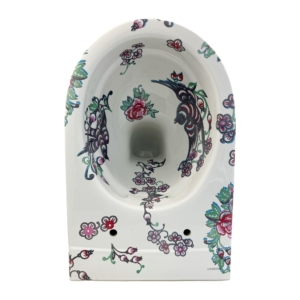 Design toilet met vogels en rozen geïnspireerd op oldschool tatoeages van TATTOOtoilet, Esther Derkx